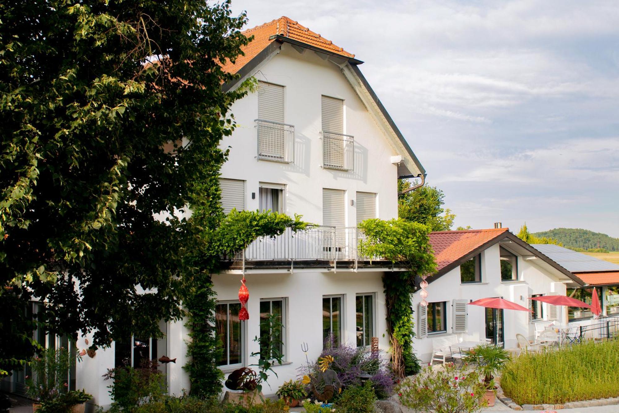 Altes Kurhaus Landhotel Трабельсдорф Экстерьер фото